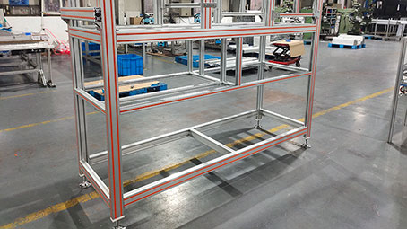 草莓视频APP在线下载框架带蹄脚