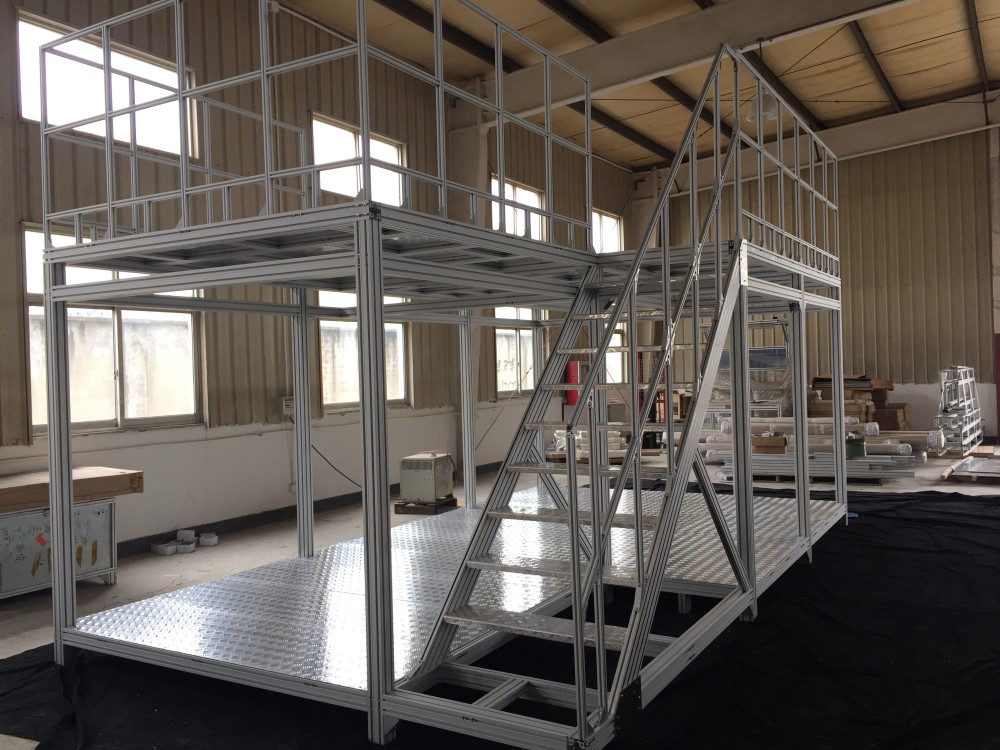 草莓视频APP在线下载汽车工厂车间踏步梯