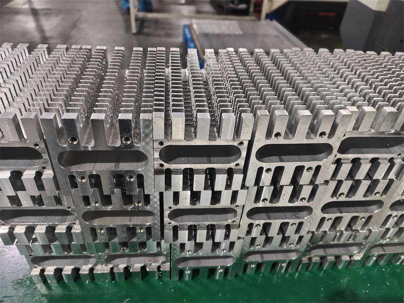 草莓视频APP在线下载电子散热器50*30