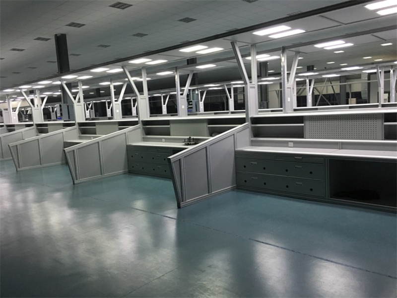 草莓视频APP在线下载工作台操作台