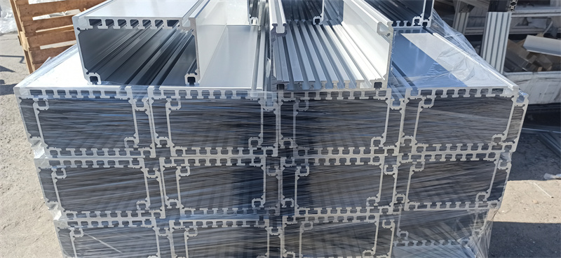 多规格异型材草莓视频APP在线下载开模