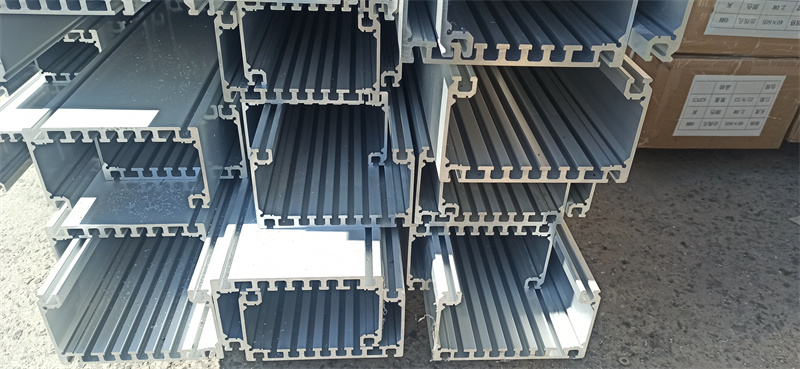 工业草莓视频APP在线下载开模挤压