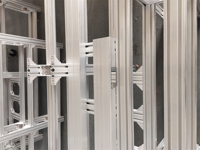 50100草莓视频APP在线下载口罩机架