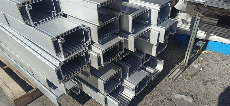 无人机草莓视频APP在线下载挤压开模定制