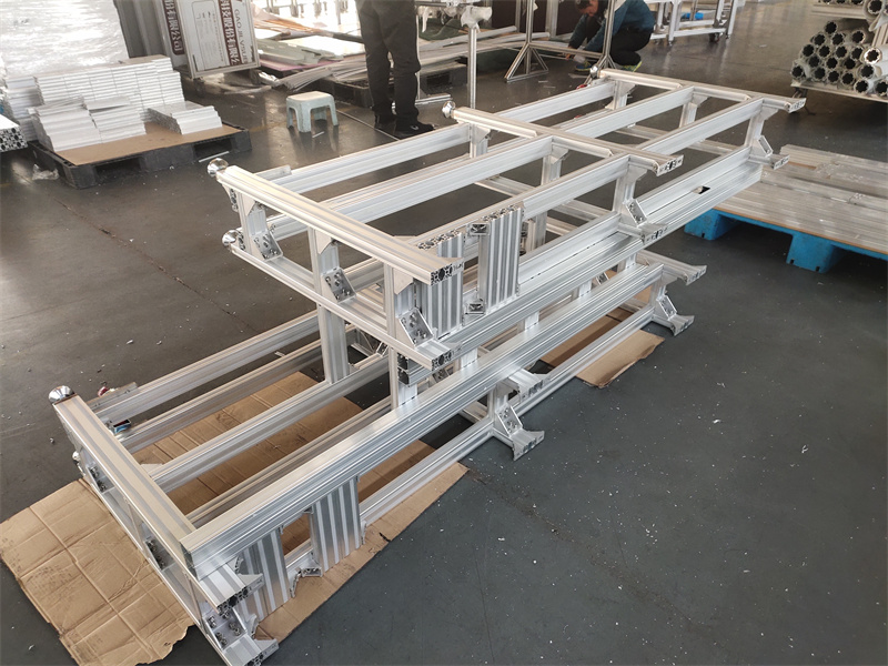 草莓视频APP在线下载机架框架